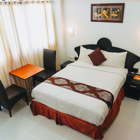 Chothys Park Hotel Thiruvananthapuram Exterior foto