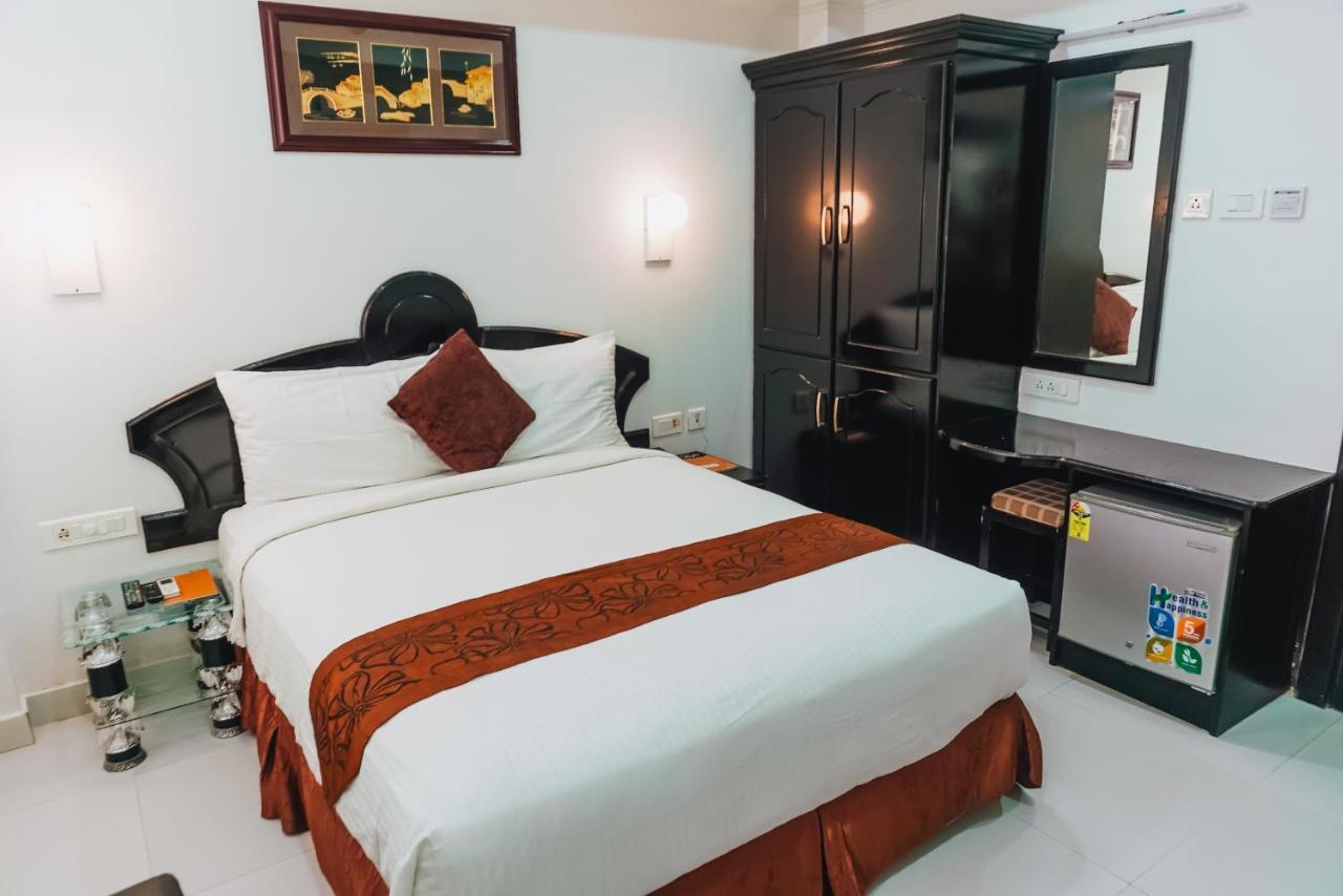 Chothys Park Hotel Thiruvananthapuram Exterior foto