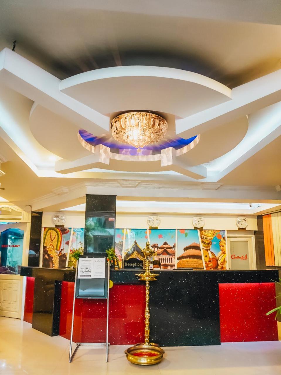 Chothys Park Hotel Thiruvananthapuram Exterior foto