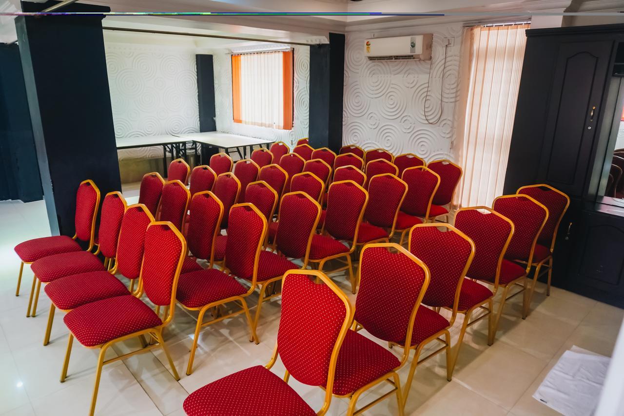 Chothys Park Hotel Thiruvananthapuram Exterior foto